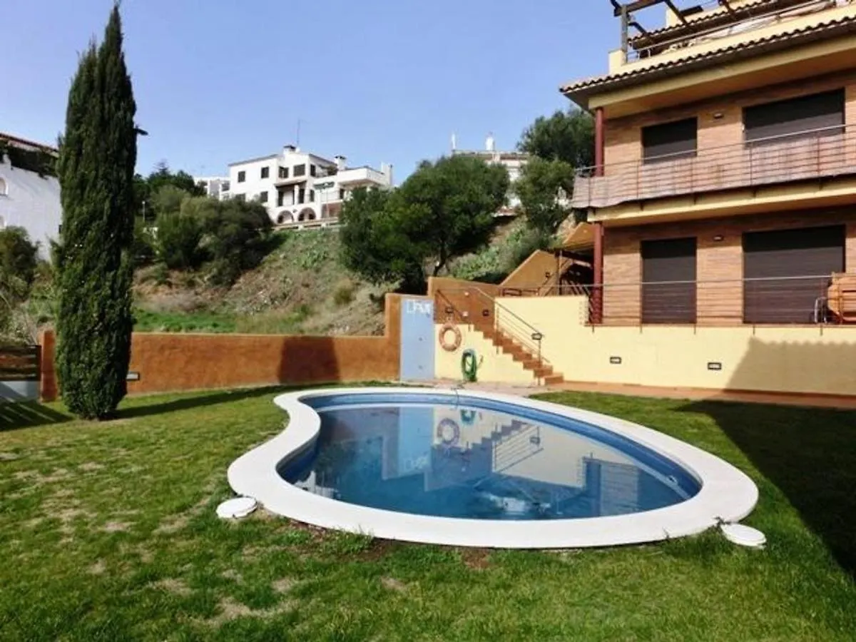 Sant Jordi - Apartamento Con Vistas La Montana, Piscina Comunitaria Y Garaje. - Es-228-44 Llanca Apartment