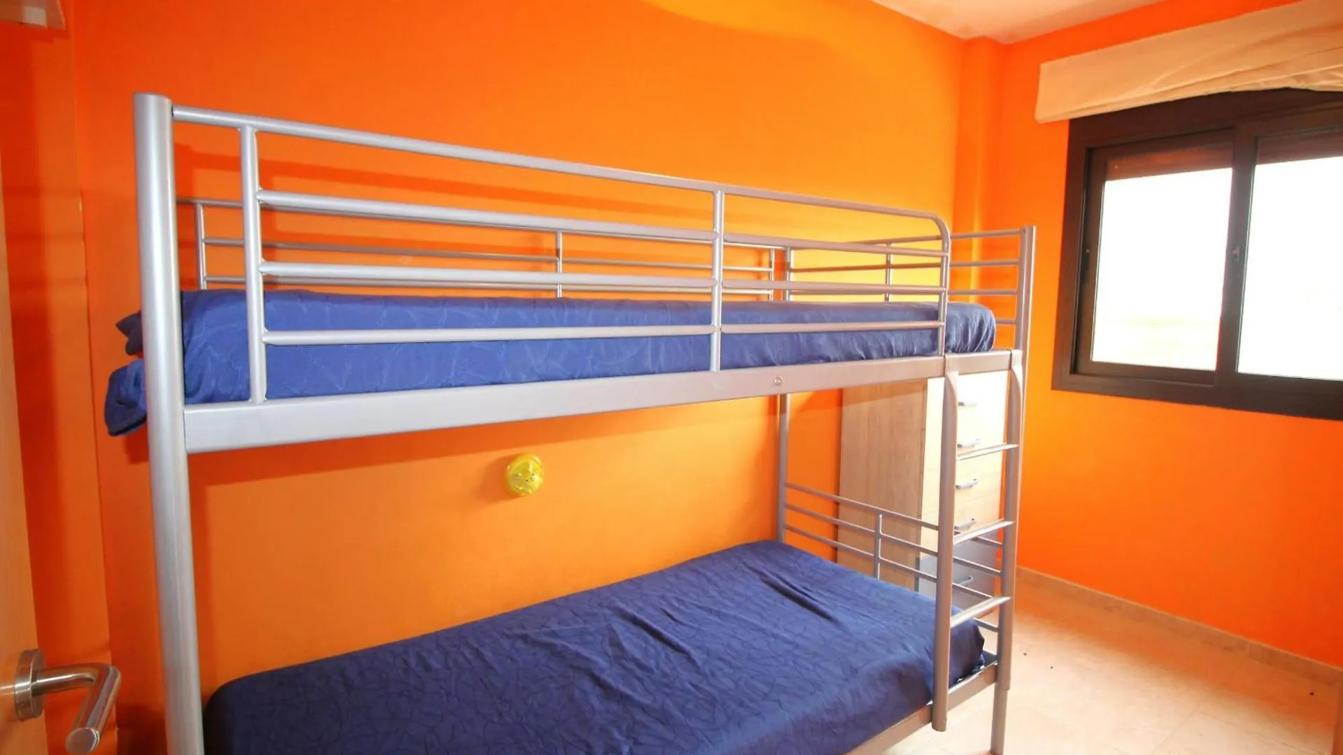 Sant Jordi - Apartamento Con Vistas La Montana, Piscina Comunitaria Y Garaje. - Es-228-44 Llanca 0*,  Spain
