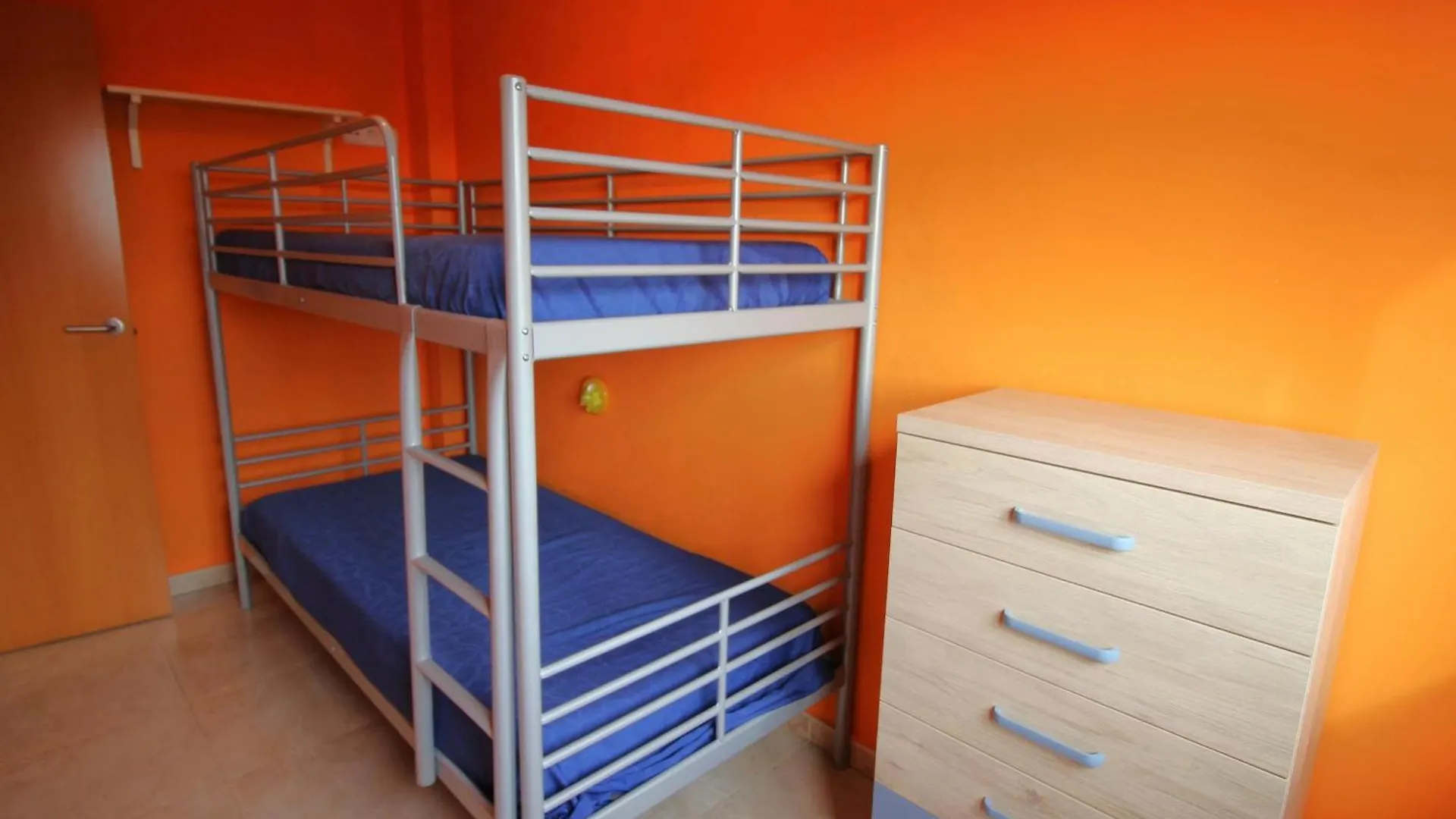 Apartment Sant Jordi - Apartamento Con Vistas La Montana, Piscina Comunitaria Y Garaje. - Es-228-44 Llanca Spain